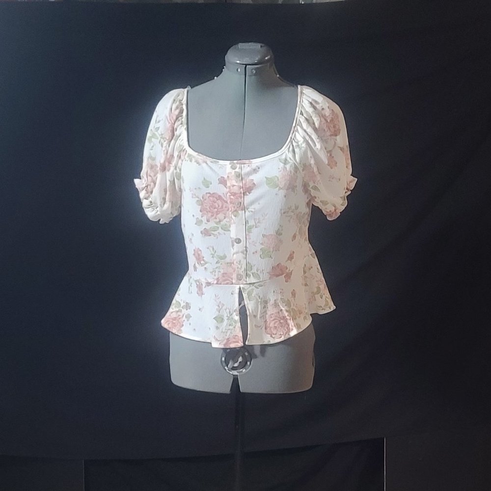 White Floral Crop Top Peasant Top By Love + Joy Size Large